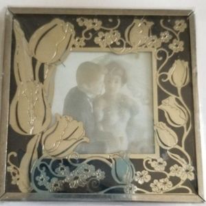 Precious Gold and Black Quaint Picture Frame